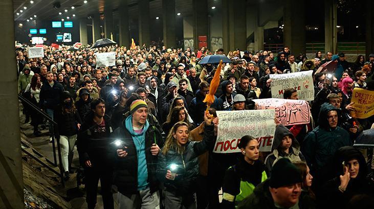 Kuzey Makedonya’da yangındaki ihmallere karşı protesto: ‘Sıradaki kim?’